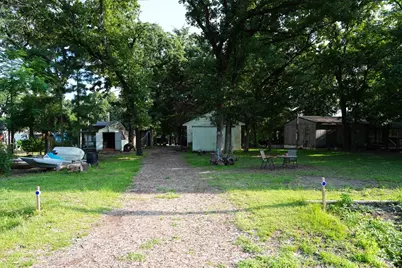 124 W Cedar Lane, Murchison, TX 75778 - Photo 16