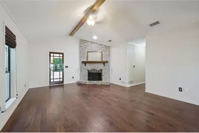 212 W Graham Street, McKinney, TX 75069 - Photo 8
