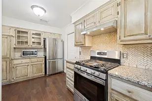 212 W Graham St, McKinney, TX 75069 - Photo 12