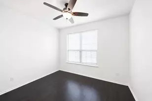 9113 Holliday Ln, Aubrey, TX 76227 - Photo 20