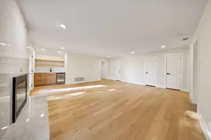 9406 Hilldale Dr, Dallas, TX 75231 - Photo 26
