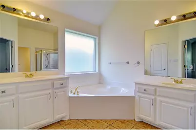 9091 River Trails Boulevard, Fort Worth, TX 76118 - Photo 20