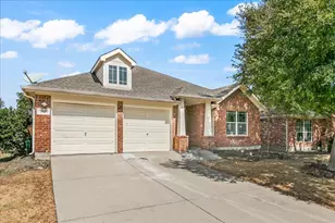 2733 Sunlight Dr, Little Elm, TX 75068 - Photo 4