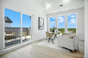 312 N Lancaster Ave, Dallas, TX 75203 - Photo 2