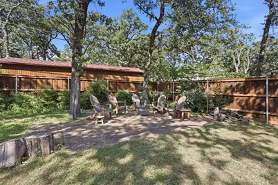1308 W Redbud Drive, Hurst, TX 76053 - Photo 20