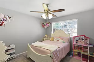 1308 W Redbud Dr, Hurst, TX 76053 - Photo 8