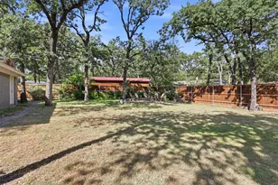 1308 W Redbud Dr, Hurst, TX 76053 - Photo 24