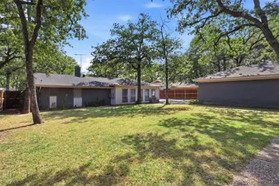 1308 W Redbud Drive, Hurst, TX 76053 - Photo 24