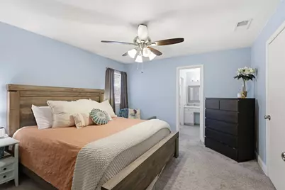 1308 W Redbud Drive, Hurst, TX 76053 - Photo 8
