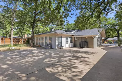 1308 W Redbud Drive, Hurst, TX 76053 - Photo 20