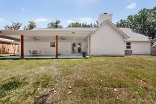 4001 Georgian Dr, Haltom City, TX 76117 - Photo 32