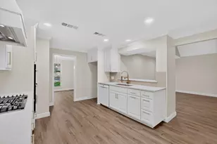 4001 Georgian Dr, Haltom City, TX 76117 - Photo 16