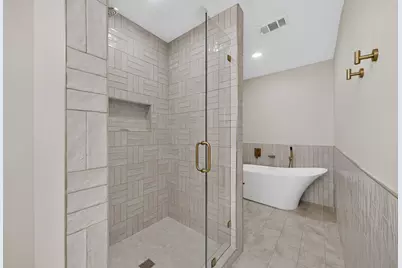 4001 Georgian Drive, Haltom City, TX 76117 - Photo 24