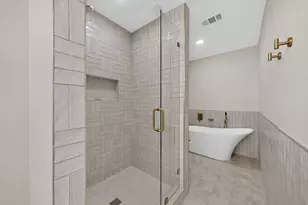 4001 Georgian Dr, Haltom City, TX 76117 - Photo 24