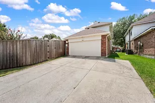 1133 Kelly Ln, Lewisville, TX 75077 - Photo 32