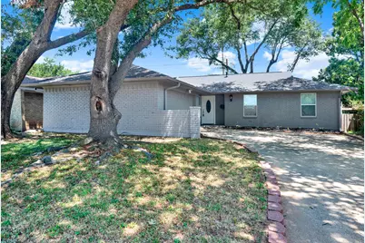 2309 Indian Creek Drive, Irving, TX 75060 - Photo 2