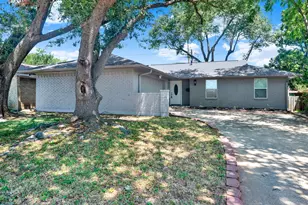 2309 Indian Creek Dr, Irving, TX 75060 - Photo 2