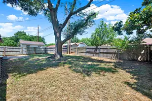 2309 Indian Creek Dr, Irving, TX 75060 - Photo 28