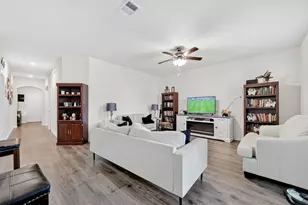 10105 Sunnyview Ln, Aubrey, TX 76227 - Photo 8