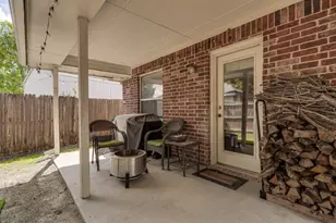 304 Mary Kay Ct, Burleson, TX 76028 - Photo 34