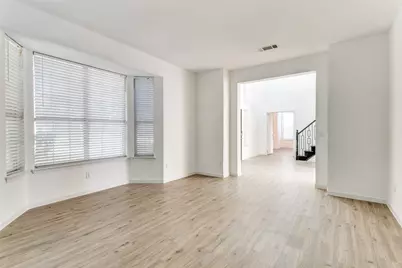 1925 Sunrise Trail, Lewisville, TX 75067 - Photo 4