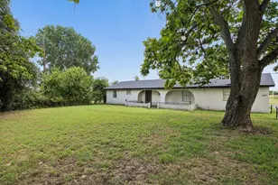 7971 Peden Rd, Azle, TX 76020 - Photo 14