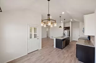 5340 Brentlawn Dr, Fort Worth, TX 76179 - Photo 10