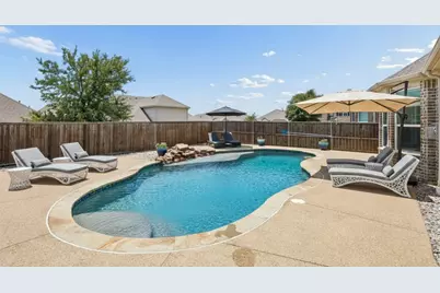 2909 Barnsley Drive, McKinney, TX 75071 - Photo 2