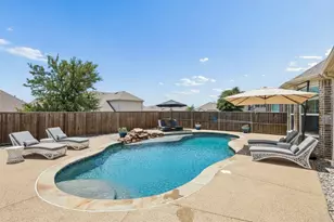2909 Barnsley Dr, McKinney, TX 75071 - Photo 2