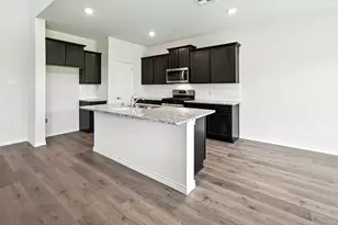 8414 Everly Dr, Garland, TX 75043 - Photo 2