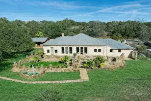 340 Barton Ranch Rd, Dripping Springs, TX 78620 - Photo 2