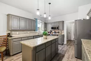 2413 Scotts Meadow Ct, Weatherford, TX 76087 - Photo 6