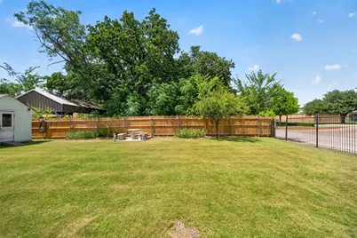 519 E 8th Street, Irving, TX 75060 - Photo 26