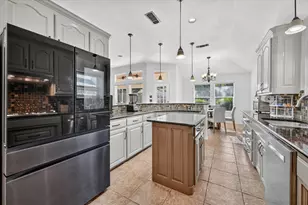 7312 Cottonwood Ct, North Richland Hills, TX 76182 - Photo 6