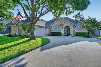 7312 Cottonwood Court, North Richland Hills, TX 76182 - Photo 1