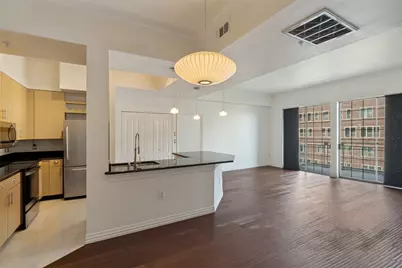 3225 Turtle Creek Boulevard #520, Dallas, TX 75219 - Photo 2