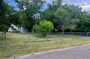 169 Glenn St, Bluff Dale, TX 76433 - Photo 10