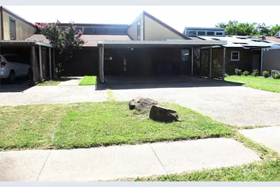 203 Yorkshire Court, Euless, TX 76040 - Photo 2