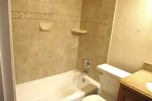 203 Yorkshire Ct, Euless, TX 76040 - Photo 12
