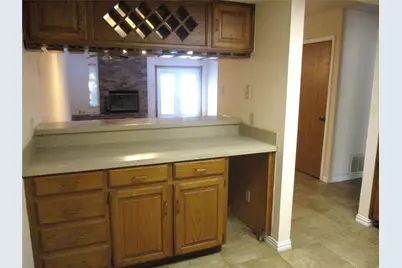 203 Yorkshire Court, Euless, TX 76040 - Photo 4