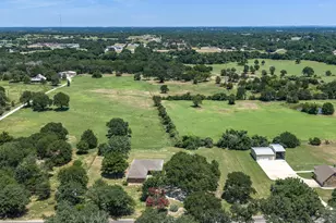 1100 Greg St, Azle, TX 76020 - Photo 36