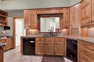 3700 Hillwood Way, Bedford, TX 76021 - Photo 18