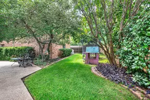 3700 Hillwood Way, Bedford, TX 76021 - Photo 38