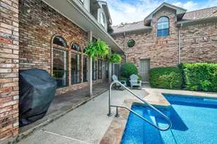 3700 Hillwood Way, Bedford, TX 76021 - Photo 34