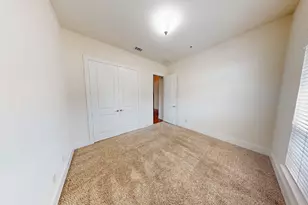 2707 Point Vista Dr, Lewisville, TX 75067 - Photo 16