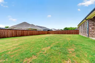 527 Limestone Cir, Mabank, TX 75147 - Photo 36