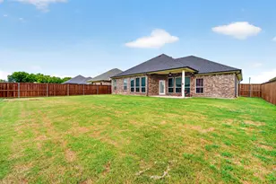 527 Limestone Cir, Mabank, TX 75147 - Photo 36