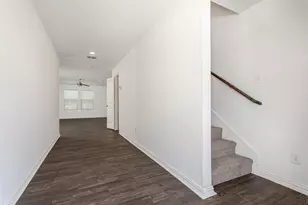 9213 Marilyn Pl, Dallas, TX 75227 - Photo 2