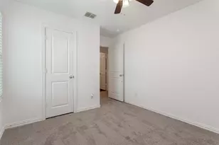 9213 Marilyn Pl, Dallas, TX 75227 - Photo 24