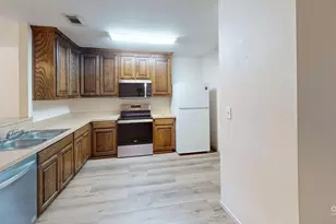 2335 N Elm St, Denton, TX 76201 - Photo 4